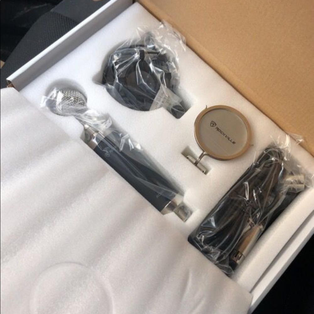 Studio equipment - Picture 3 of 3
